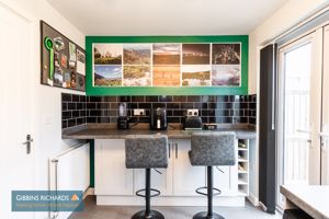Kitchen/Diner- click for photo gallery